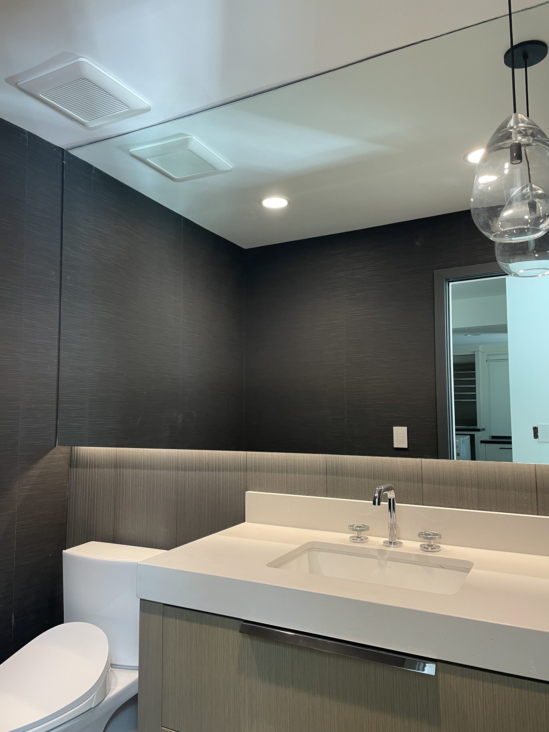 Custom Glass & Shower Doors img 5716